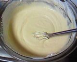 A picture of step 6 of Rich and Smooth Strawberry and Fresh Cheese Ice Cream.