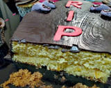 Foto del paso 1 de la receta: Tarta ataúd y cupcakes con ojos