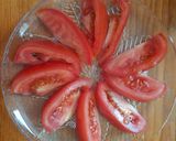 Foto del paso 1 de la receta: Ensalada de tomate y cebolla