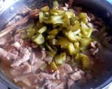 Uborkás borsos sertéstokány recept fázis 3 fotója