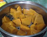 Foto langkah ke 1 dari resep Pumpkin Donut.