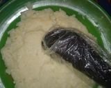 Foto langkah ke 1 dari resep Bola Singkong Coklat Lumer.