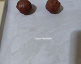 Foto langkah ke 4 dari resep Triple Chocolate Cookies.