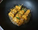 A picture of step 2 of Paneer tikka masala.