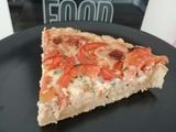 Tarte au thon, tomates, moutarde et chèvre