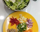 Foto langkah ke 1 dari resep Sayur Sawi Putih Wortel.
