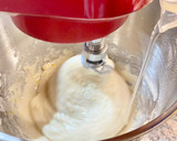 Foto del paso 4 de la receta: Brioche navideño con mermelada de frambuesas