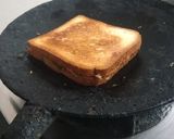 A picture of step 5 of Tawa sandwich toast.