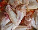 Foto del paso 3 de la receta: Arroz Amarillo con Alitas de Pollo