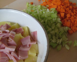 A picture of step 3 of Quick Clam Chowder.