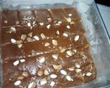 A picture of step 8 of Caramel toffee with almonds.