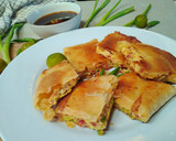 Foto langkah ke 5 dari resep Martabak Telur Rumahan.