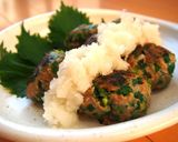 A picture of step 6 of Healthy Japanese-style Hamburger Patties with Chives.