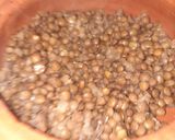 A picture of step 1 of Masoor Pulao.