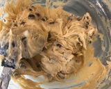 Foto del paso 4 de la receta: Galletas de chispas de chocolate