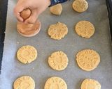 A picture of step 2 of Butter Cookies.