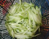 Foto langkah ke 1 dari resep Labu siam masak santan.