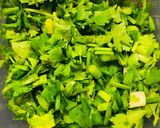 Hình bước làm 3 của món Bún dọc mùng