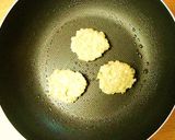 A picture of step 3 of Chewy Banana Mochi.