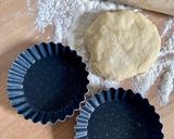 Une image de l'étape 2 de Petites tartelettes aux pommes caramélisées à la pâte sucrée croquante.