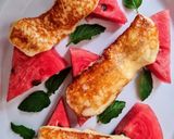 Foto del paso 4 de la receta: Halloumi, el queso chipriota, grillado, con sandía y menta 🧀🍉🌱 🫒 recorriendo la isla de Chipre 🇨🇾