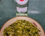 Foto del paso 3 de la receta: Ajos tiernos al Martini blanco 😋👌