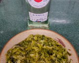 Foto del paso 3 de la receta: Ajos tiernos al Martini blanco 😋👌