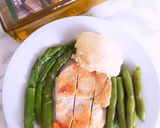 Foto del paso 3 de la receta: Filete de pollo a la plancha con puré y ensalada de verduras
