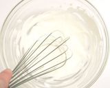 A picture of step 6 of Easy Mint Mousse.