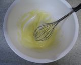 A picture of step 2 of Matcha Muffins with White Chocolate.