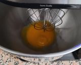 Foto del passaggio 13 della ricetta Semisfere con mousse al mascarpone e gelèe di fragole
