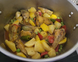 Foto del paso 5 de la receta: Patatas guisadas con pollo y verduras