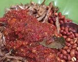 Foto langkah ke 3 dari resep Sambel Goreng Teri Kacang Tempe.