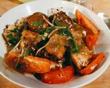 รูปขั้นตอนการทำที่ 13 ของ ราดหน้าปลากระพงพริกไทยดำ Deep fried snapper + black pepper sauce