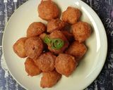 Foto langkah ke 4 dari resep Shitake Tofu Fritter with Cheddar Cheese.