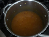 Sopa de lentejas rojas