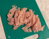 Foto del passaggio 2 della ricetta Pak choi con pollo al sesamo nero