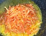 Foto langkah ke 3 dari resep Tumis Pepaya Muda bumbu kuning.