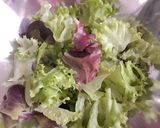 Hình bước làm 1 của món Salad Trai Đen Kiểu Địa Trung Hải