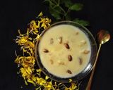 A picture of step 3 of Arrowroot flour kheer.