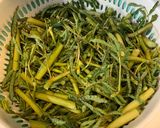 Hình bước làm 1 của món Canh Khoai Sọ Rau Nhút Nấu Sườn