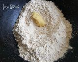 A picture of step 5 of Makhana Panjiri.