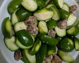 Gambar langkah 2 resipi Buah amra asam boi cili padi.