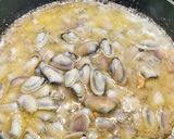 Foto del paso 2 de la receta: Coquinas al vino blanco