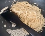 Foto langkah ke 3 dari resep Aglio e Olio.