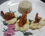 A picture of step 5 of Shrimp scampi in mashed potato (from Nestle).