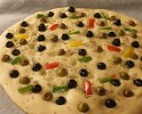 صورة لخطوة 4 من وصفة خبز الفوكاتشا الإيطالي 😋😋