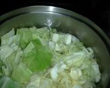A picture of step 1 of Easy Oil-free Boiled Cabbage with Umeboshi.