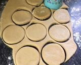 A picture of step 6 of Doughnut.