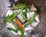मिक्स पीठाच्या पुऱ्या (Mix Pithachya Purya Recipe In Marathi) रेसिपी स्टेप 1 फोटो 